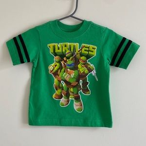 *NWOT* Nickelodeon Teenage Mutant Ninja Turtles Short Sleeve Tee